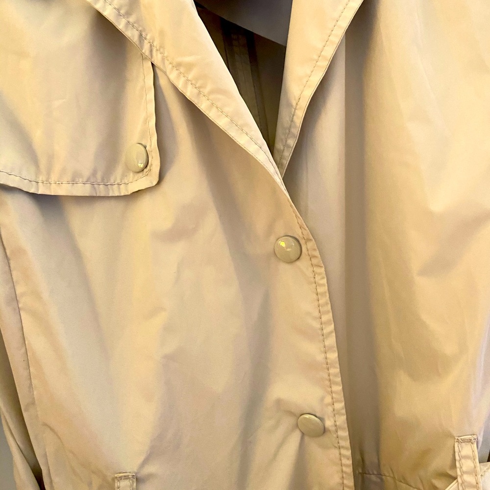 EUC Club Monaco rain jacket - Picture 3 of 5
